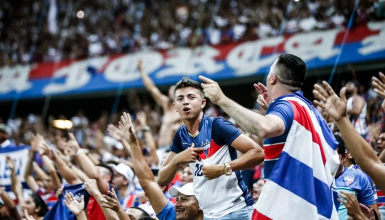 torcida-fortaleza-thiago-gadelha