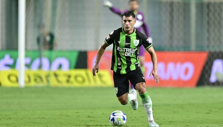 Emmanuel Martínez