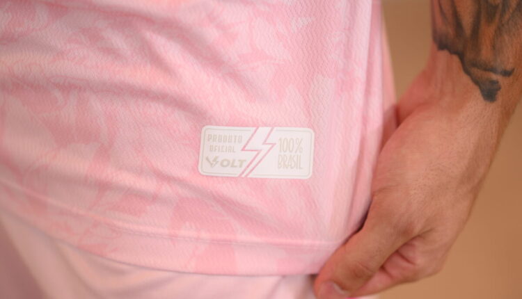 Novo uniforme do Fortaleza em homenagem ao Outubro Rosa